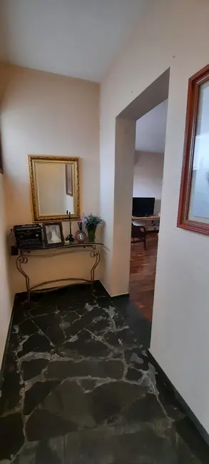 Foto 6 de Casa com 4 quartos à venda, 229m2 em Jardim Indepedência, Guaratingueta - SP