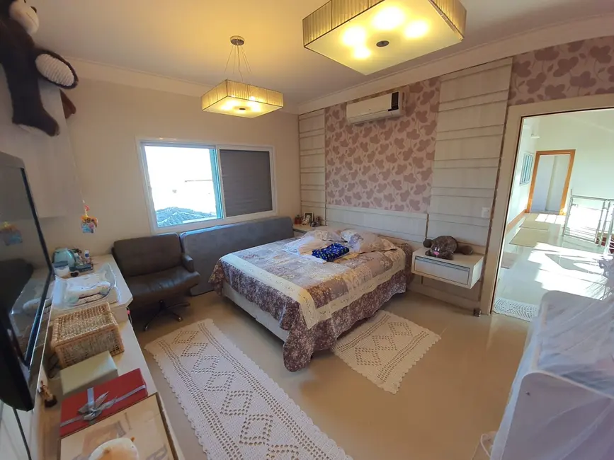 Foto 1 de Casa de Condomínio com 4 quartos à venda, 561m2 em Tremembe - SP