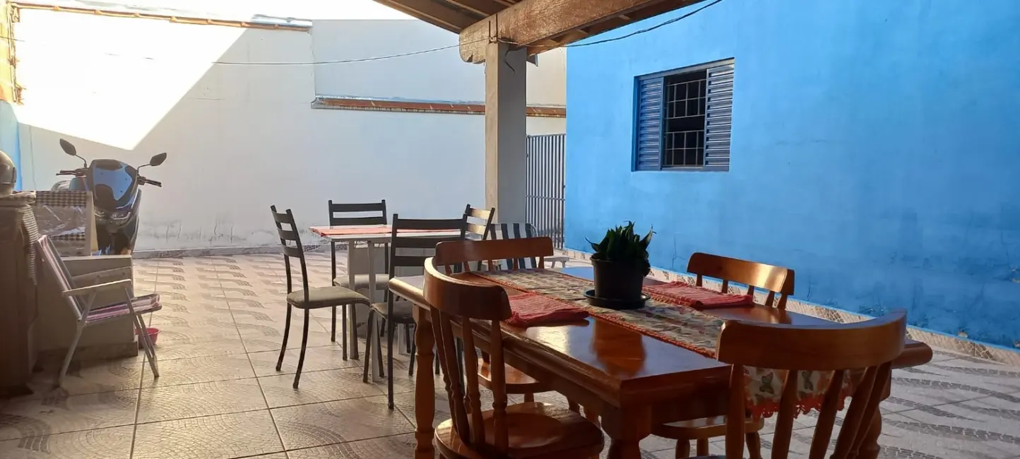 Foto 2 de Casa com 2 quartos à venda, 90m2 em Residencial Pasin, Pindamonhangaba - SP