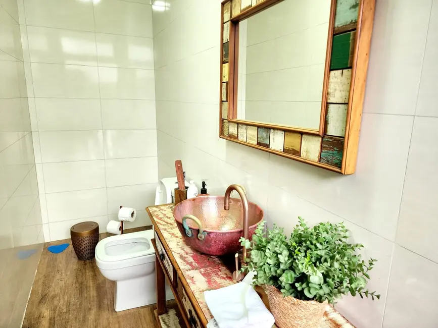 Foto 8 de Sobrado com 4 quartos à venda, 320m2 em Piracangaguá, Taubate - SP