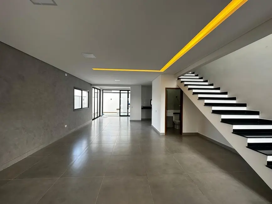 Foto 2 de Casa de Condomínio com 3 quartos à venda, 148m2 em Morada dos Nobres, Taubate - SP