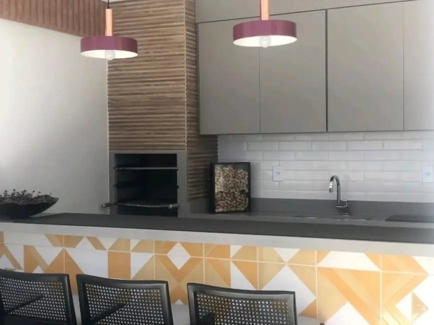 Casa com 3 quartos à venda, 250m2 em Aparecida - SP - imagem 8 Foto 8 de Casa com 3 quartos à venda, 250m2 em Aparecida - SP