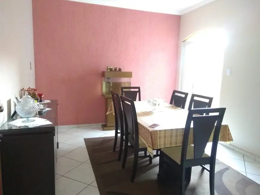 Foto 5 de Casa com 3 quartos à venda, 140m2 em Vila Menino Jesus, Cacapava - SP