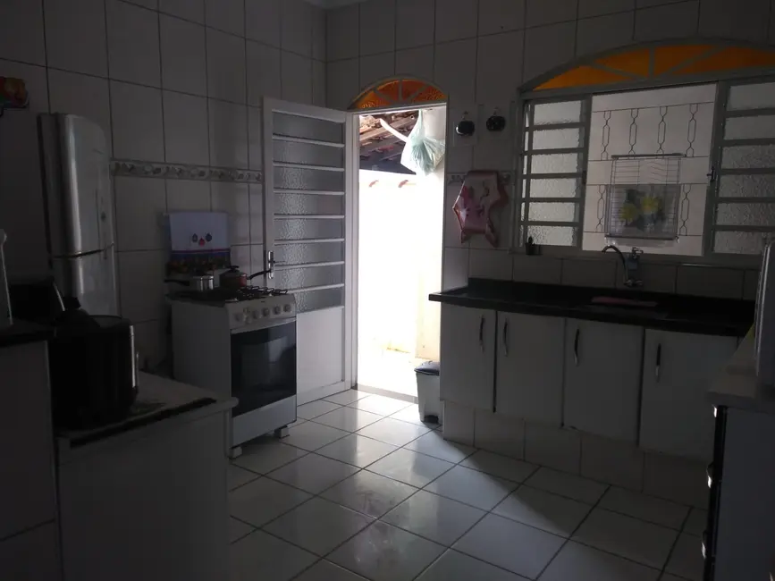 Foto 9 de Casa com 3 quartos à venda, 140m2 em Vila Menino Jesus, Cacapava - SP