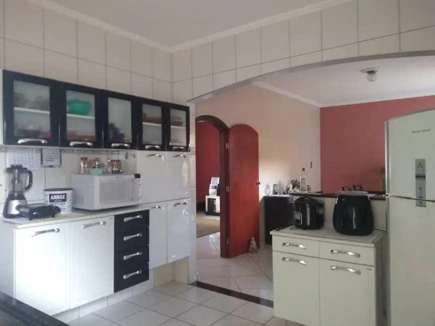 Foto 8 de Casa com 3 quartos à venda, 140m2 em Vila Menino Jesus, Cacapava - SP