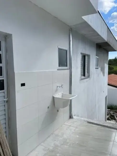 Foto 6 de Casa com 2 quartos à venda, 62m2 em Residencial Estoril, Taubate - SP