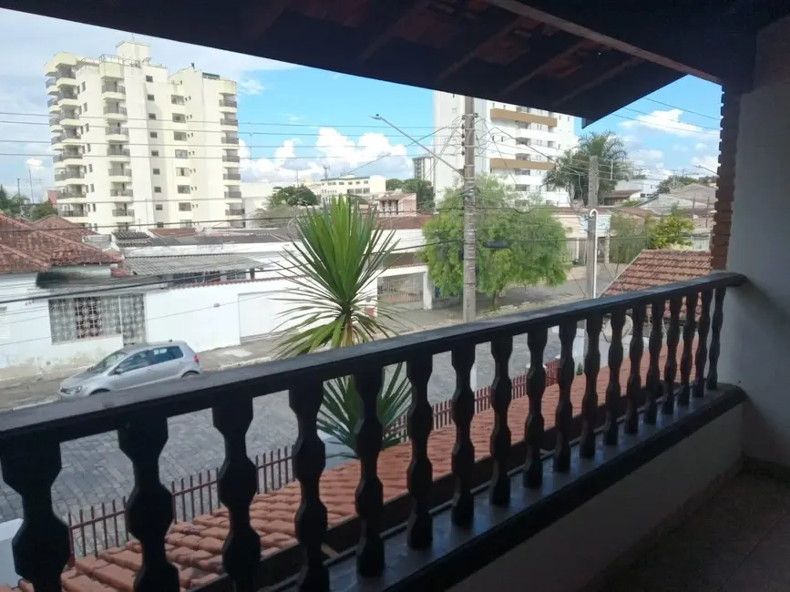 Foto 1 de Sobrado com 4 quartos à venda em Jardim Boa Vista, Pindamonhangaba - SP