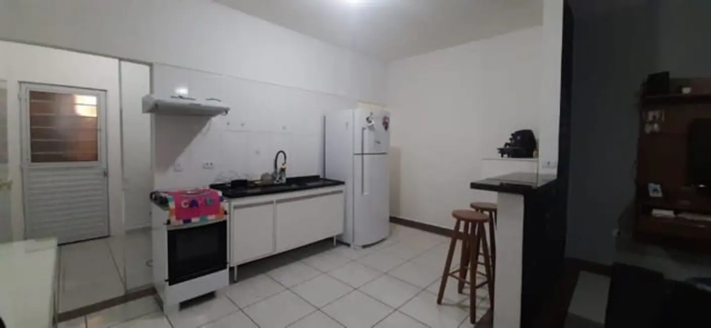 Foto 2 de Casa com 2 quartos à venda, 72m2 em Parque Senhor do Bonfim, Taubate - SP