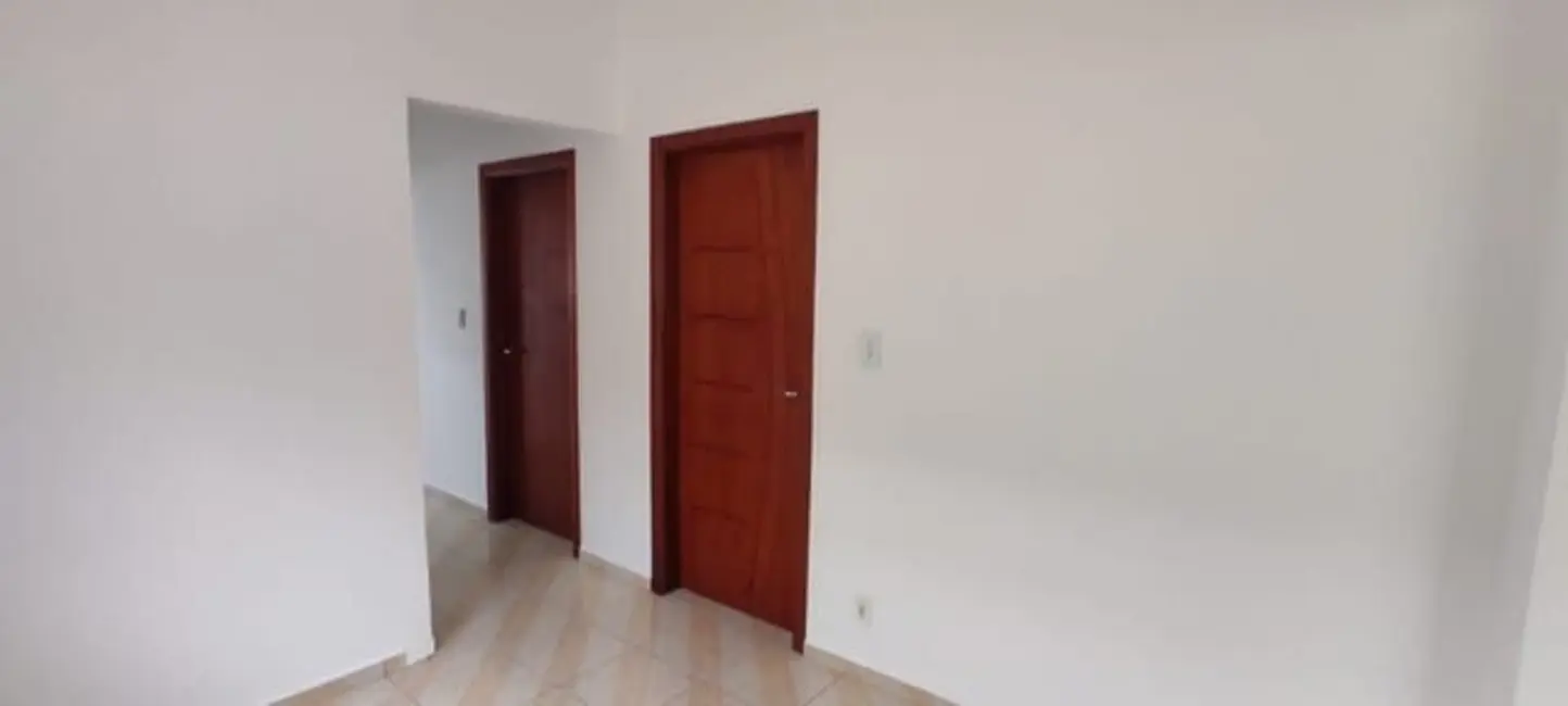 Foto 3 de Casa com 3 quartos à venda, 250m2 em Jardim Maria Augusta, Taubate - SP