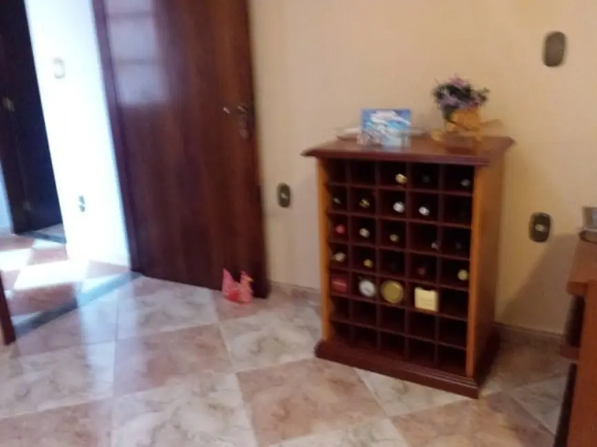 Foto 9 de Casa com 7 quartos à venda, 478m2 em São Benedito, Pindamonhangaba - SP