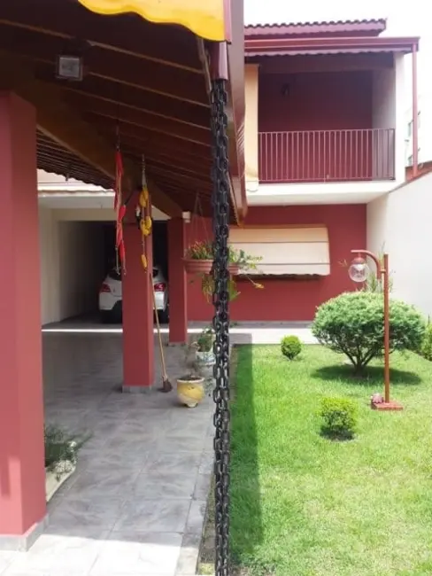 Foto 1 de Casa com 7 quartos à venda, 478m2 em São Benedito, Pindamonhangaba - SP