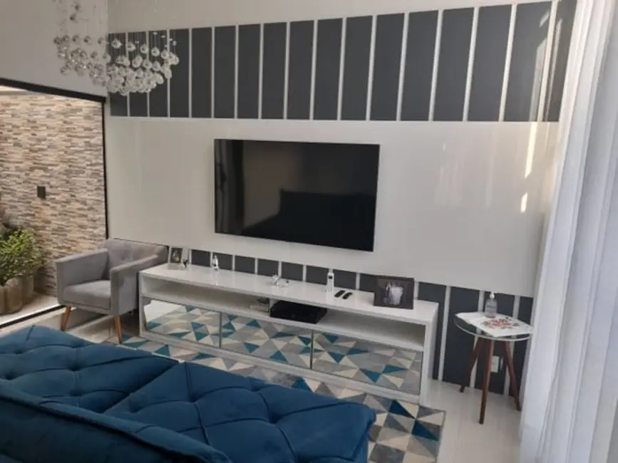 Foto 2 de Casa de Condomínio com 3 quartos à venda, 180m2 em Parque São Cristóvão, Taubate - SP
