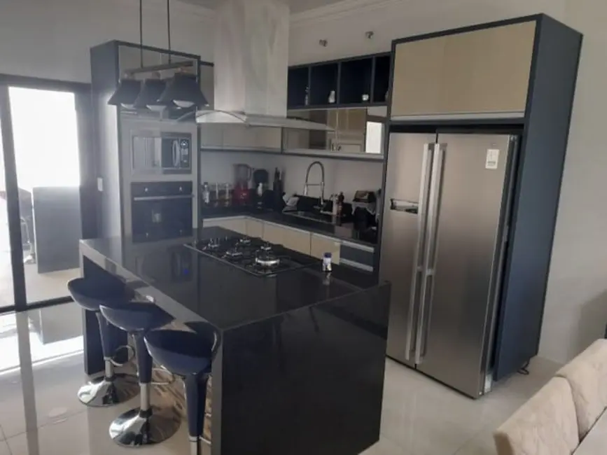 Foto 6 de Casa de Condomínio com 3 quartos à venda, 180m2 em Parque São Cristóvão, Taubate - SP