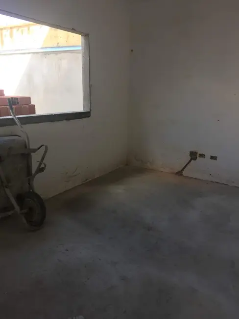 Foto 2 de Casa com 2 quartos à venda, 81m2 em Pindamonhangaba - SP