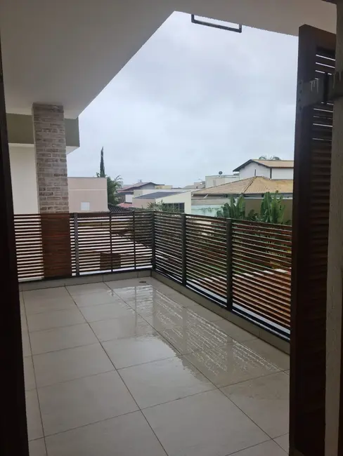 Sobrado com 4 quartos à venda, 300m2 em Pindamonhangaba - SP - imagem 7 Foto 7 de Sobrado com 4 quartos à venda, 300m2 em Pindamonhangaba - SP