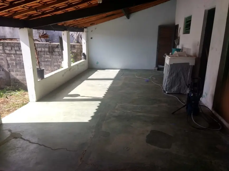 Foto 2 de Casa com 2 quartos à venda, 70m2 em Jardim Sandra Maria, Taubate - SP