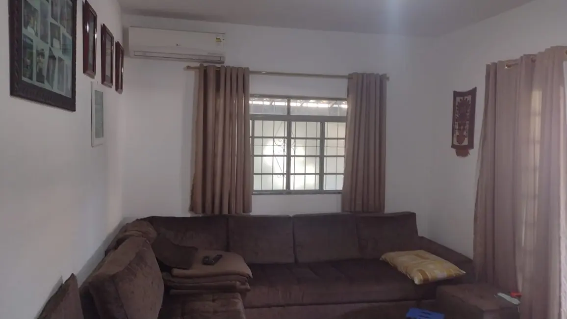 Foto 6 de Casa com 3 quartos à venda, 199m2 em Potim - SP