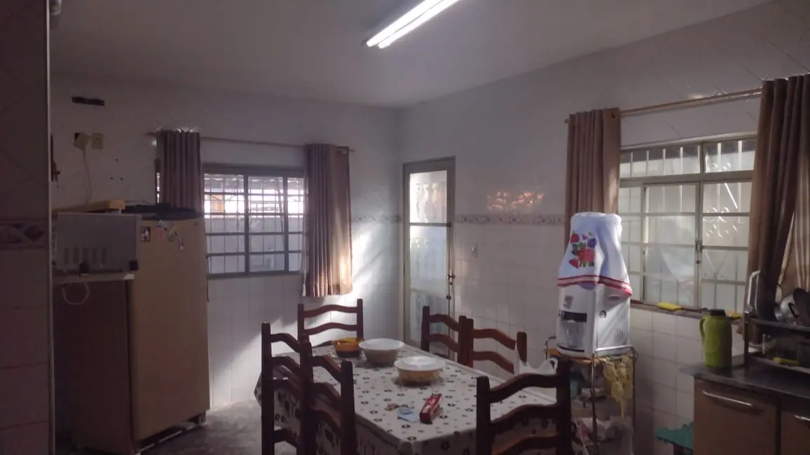 Foto 9 de Casa com 3 quartos à venda, 199m2 em Potim - SP