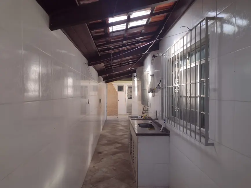 Foto 2 de Casa com 3 quartos à venda, 199m2 em Potim - SP