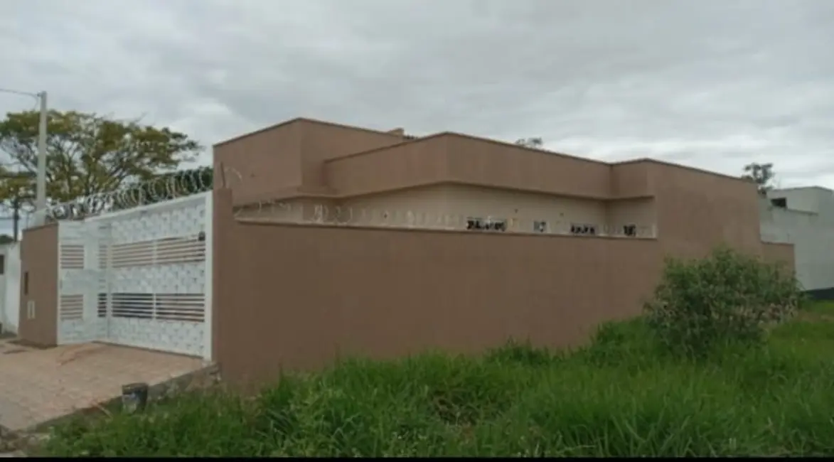 Foto 2 de Casa com 3 quartos à venda, 130m2 em Vitória Vale III, Pindamonhangaba - SP