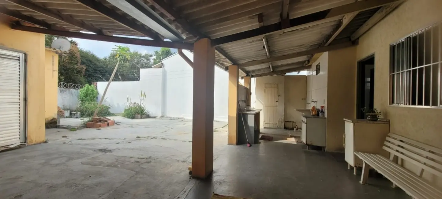 Foto 2 de Casa com 3 quartos à venda, 275m2 em Santana, Pindamonhangaba - SP