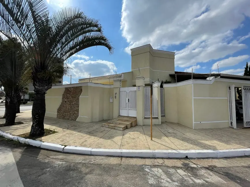 Foto 1 de Casa com 3 quartos à venda, 250m2 em Bel Recanto, Taubate - SP