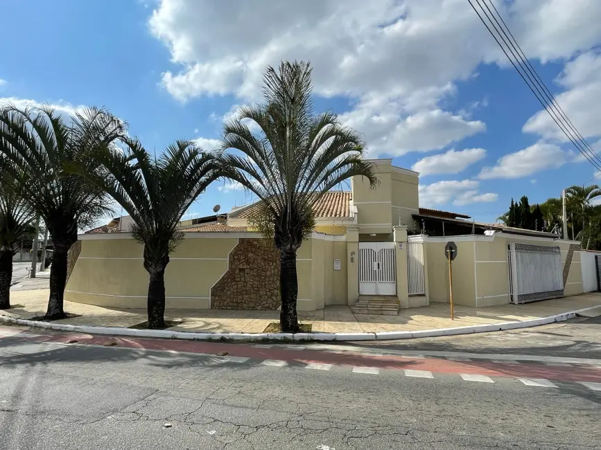 Foto 3 de Casa com 3 quartos à venda, 250m2 em Bel Recanto, Taubate - SP