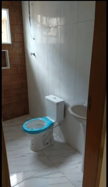 Foto 4 de Casa com 2 quartos à venda, 70m2 em Residencial Estoril, Taubate - SP