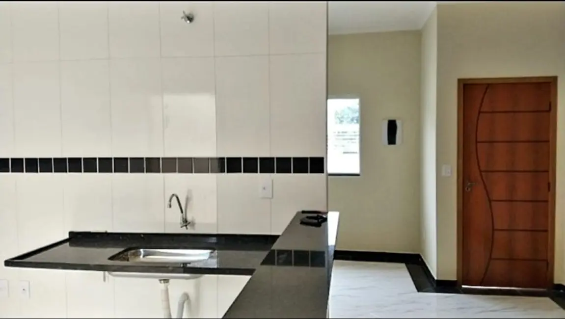 Foto 2 de Casa com 2 quartos à venda, 70m2 em Residencial Estoril, Taubate - SP