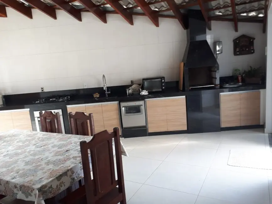 Foto 6 de Casa de Condomínio com 5 quartos à venda, 500m2 em Nossa Senhora do Perpétuo Socorro, Pindamonhangaba - SP