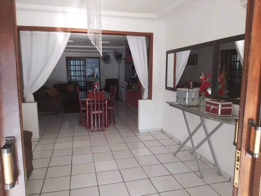 Foto 3 de Casa com 3 quartos à venda, 200m2 em Residencial Vale das Acácias, Pindamonhangaba - SP