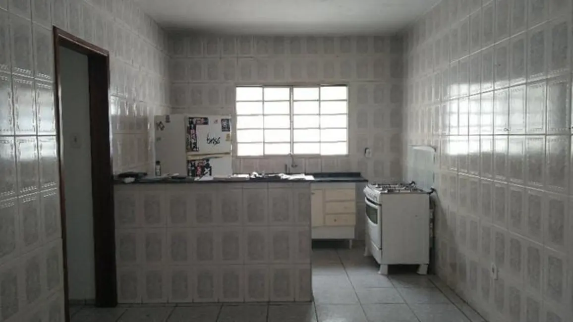Foto 1 de Casa com 3 quartos à venda, 185m2 em Cidade Nova, Pindamonhangaba - SP