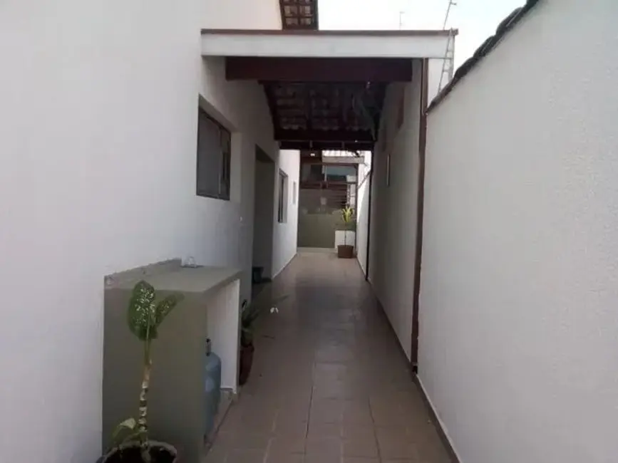 Foto 4 de Casa com 3 quartos à venda, 189m2 em Tremembe - SP