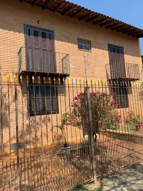 Foto 7 de Sobrado com 3 quartos à venda, 160m2 em São Benedito, Pindamonhangaba - SP