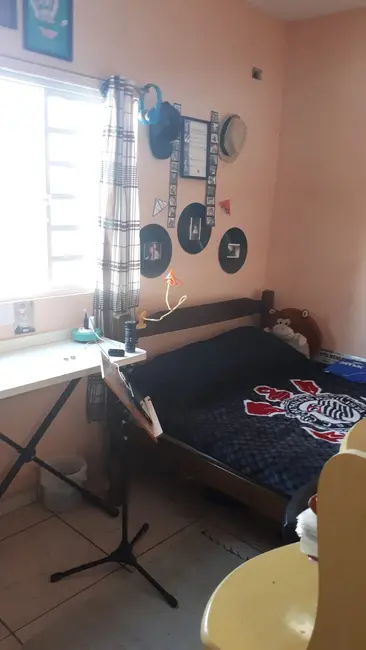 Foto 3 de Casa com 4 quartos à venda, 132m2 em Pindamonhangaba - SP