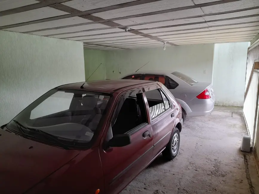 Foto 1 de Casa com 3 quartos à venda, 300m2 em Residencial Maricá, Pindamonhangaba - SP