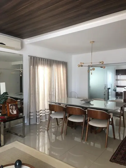 Foto 4 de Casa de Condomínio com 4 quartos à venda, 350m2 em Taubate - SP