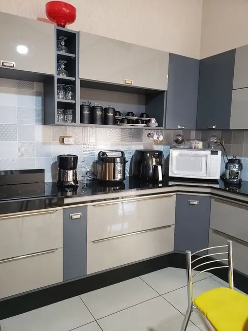 Casa com 3 quartos à venda, 230m2 em Vila São José, Taubate - SP - imagem 5 Foto 5 de Casa com 3 quartos à venda, 230m2 em Vila São José, Taubate - SP