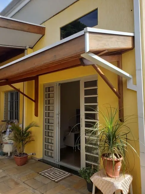 Foto 1 de Casa com 3 quartos à venda, 230m2 em Vila São José, Taubate - SP
