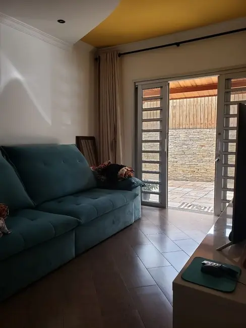 Foto 3 de Casa com 3 quartos à venda, 230m2 em Vila São José, Taubate - SP