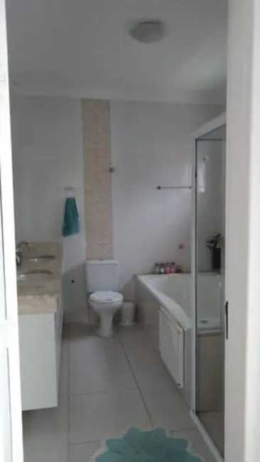 Foto 1 de Sobrado com 4 quartos à venda, 202m2 em Tremembe - SP