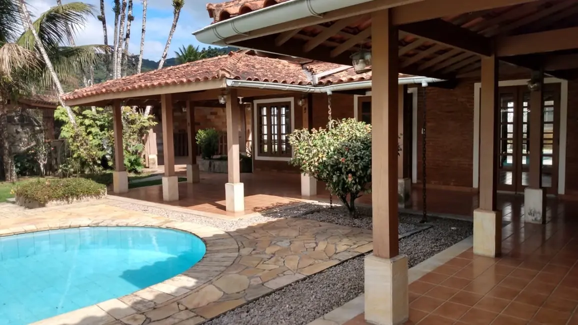 Foto 3 de Casa com 2 quartos à venda, 416m2 em Ubatuba - SP