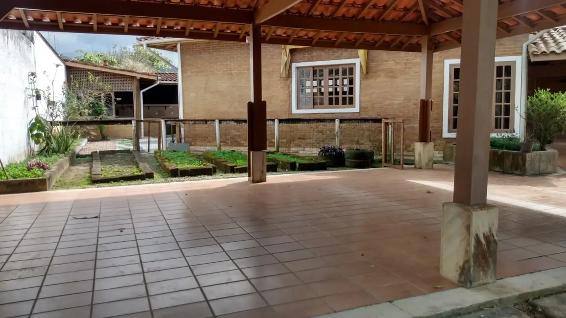 Foto 4 de Casa com 2 quartos à venda, 416m2 em Ubatuba - SP