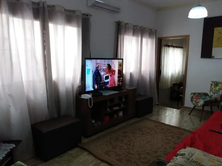 Foto 3 de Casa com 2 quartos à venda, 150m2 em Pindamonhangaba - SP