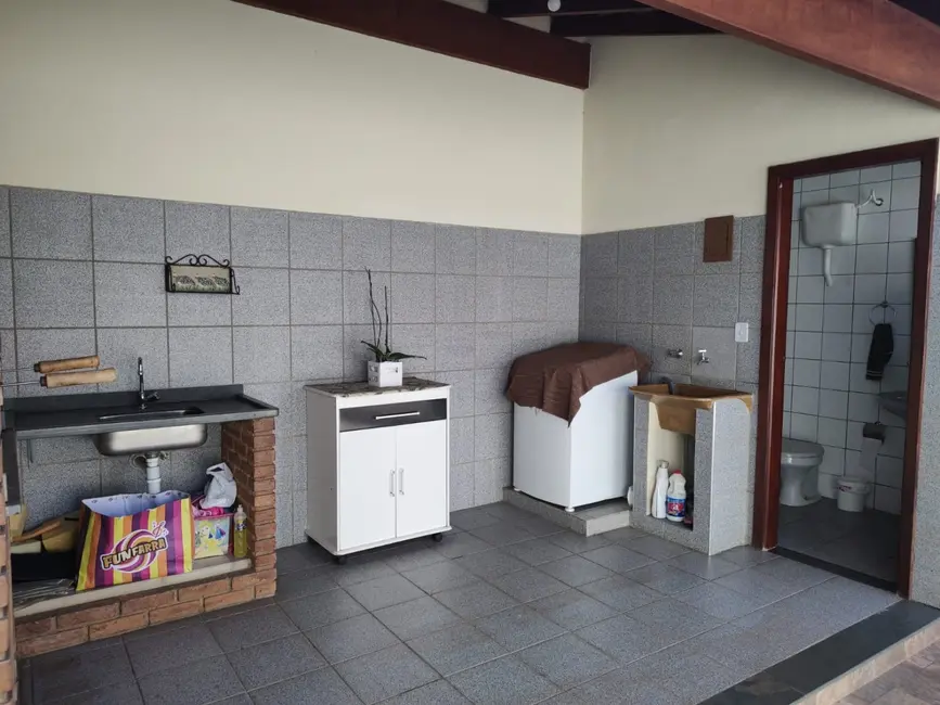 Foto 6 de Casa com 3 quartos à venda, 164m2 em Alto do Cardoso, Pindamonhangaba - SP