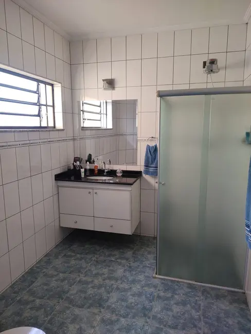 Foto 8 de Casa de Condomínio com 3 quartos à venda, 227m2 em Vila São Geraldo, Taubate - SP