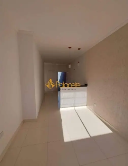 Foto 2 de Casa com 2 quartos à venda, 71m2 em Residencial e Comercial Portal dos Eucaliptos, Pindamonhangaba - SP