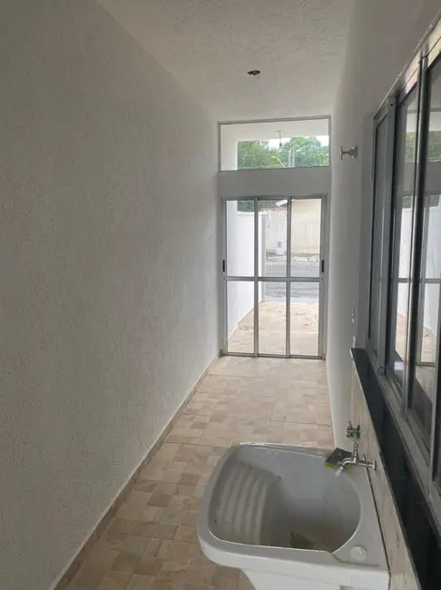 Foto 2 de Sobrado com 3 quartos à venda, 154m2 em Parque Esperança, Taubate - SP