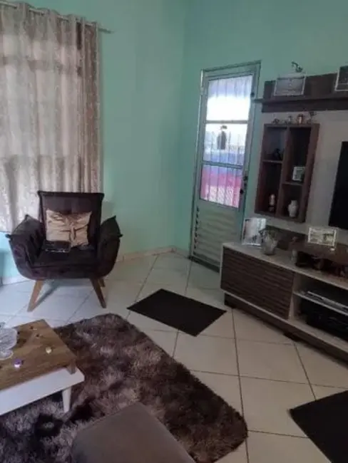 Foto 6 de Casa com 2 quartos à venda, 90m2 em Pindamonhangaba - SP