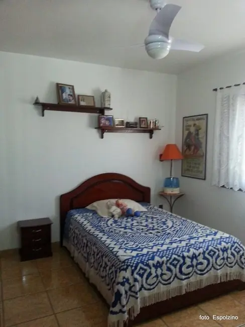 Foto 1 de Sobrado com 3 quartos à venda, 210m2 em Maria Áurea, Pindamonhangaba - SP